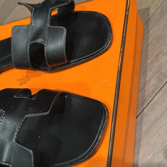 Gently used - Picture 2 of 4